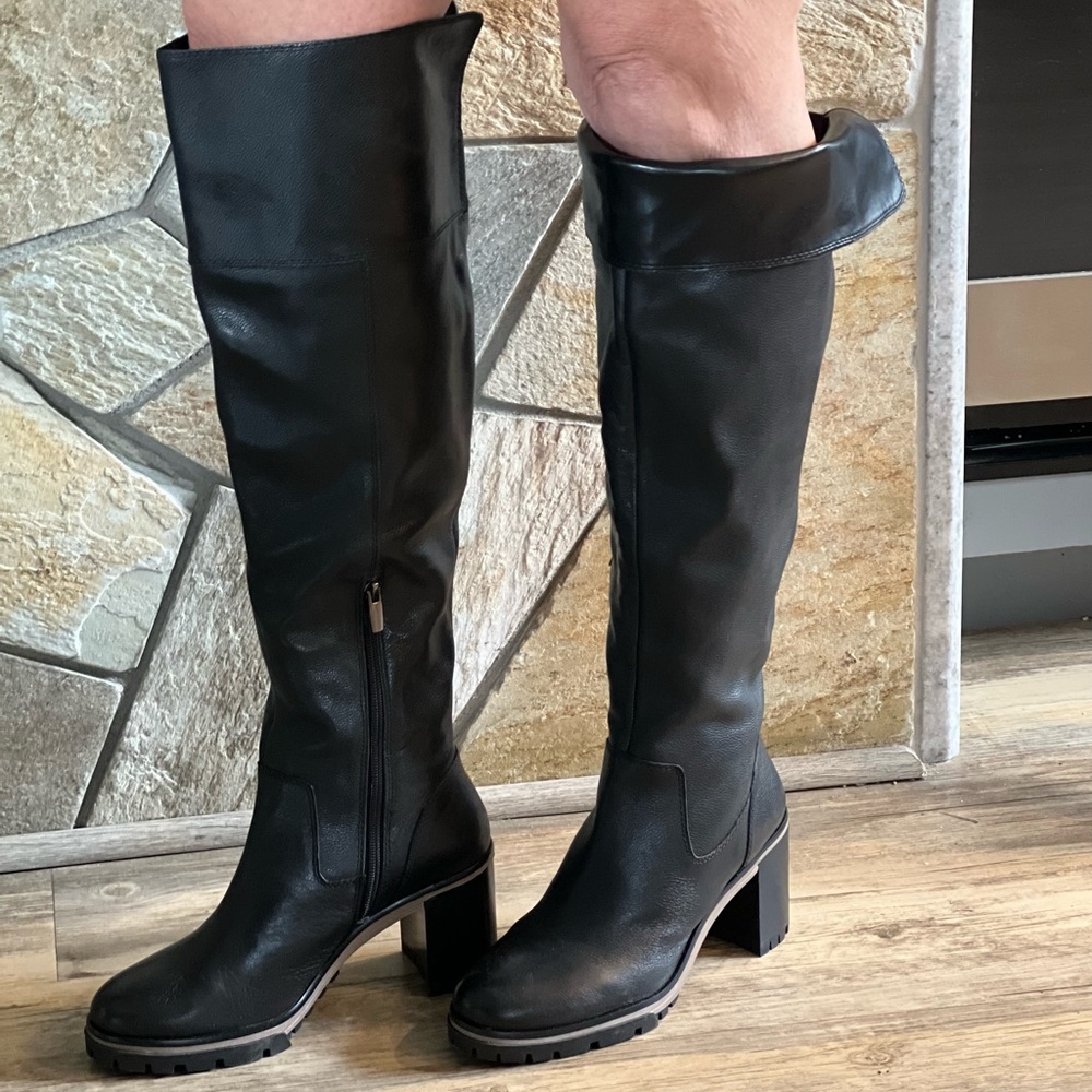 Vince Camuto Black leather Over the Knee Boots Classic Design size 8M wide calf